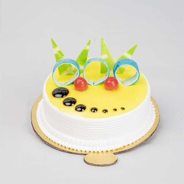 Order Half Kg Pineapple Cake At Best Price From Dp Saini Florist