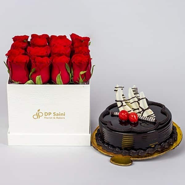 Red Roses Box & Delicious Cake