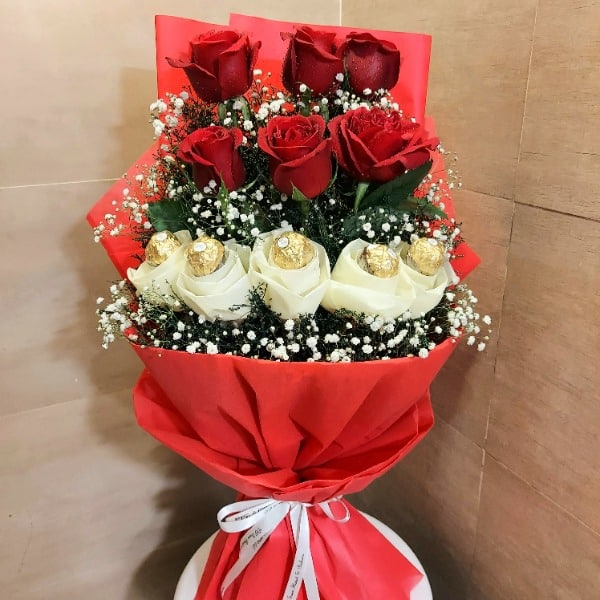 Ferrero Rocher and Red Rose Bunch