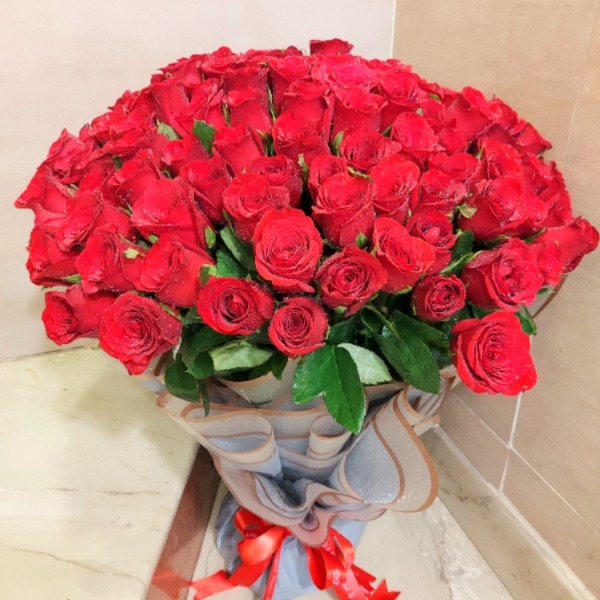 100 Red Rose in Imported Paper Packing