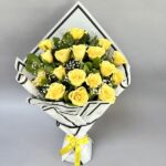 17 Yellow Rose Bunch