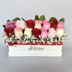 Mix Fresh Roses in Box