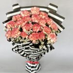20 Orange Shaded Carnations Bunch