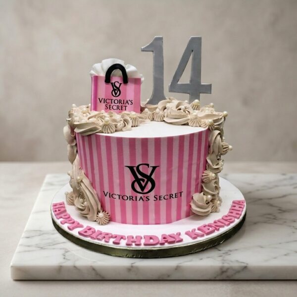 2.5 Kg Victoria Secret Photo Cake