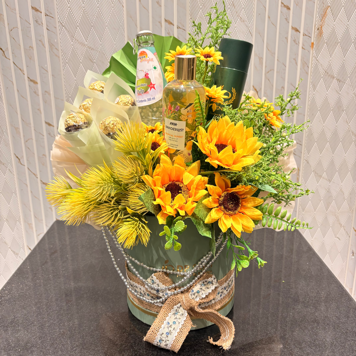 Nykaa tropical sunset rejuvenating shower hamper